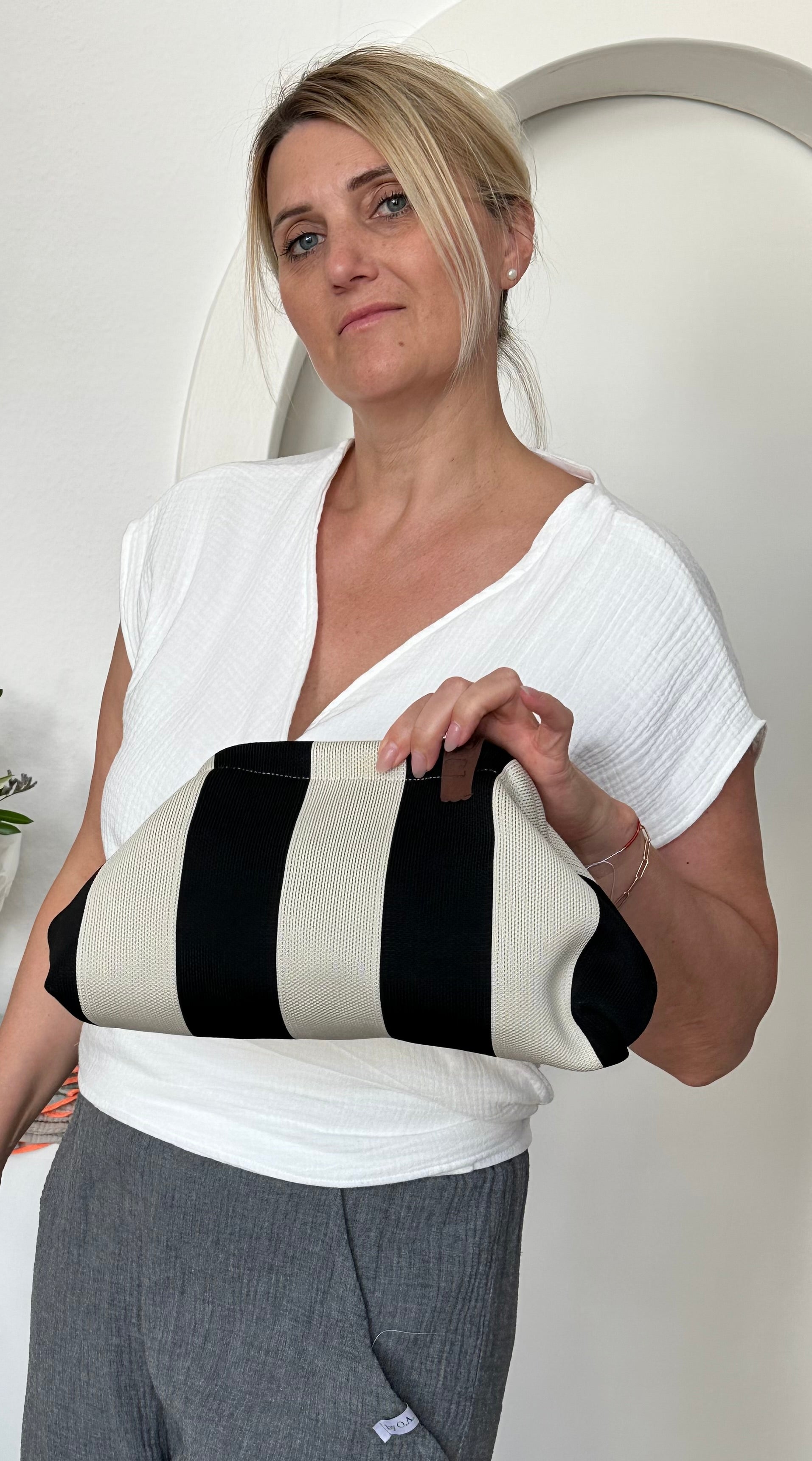 (Clutch, kleine Tasche, Kosmetiktasche