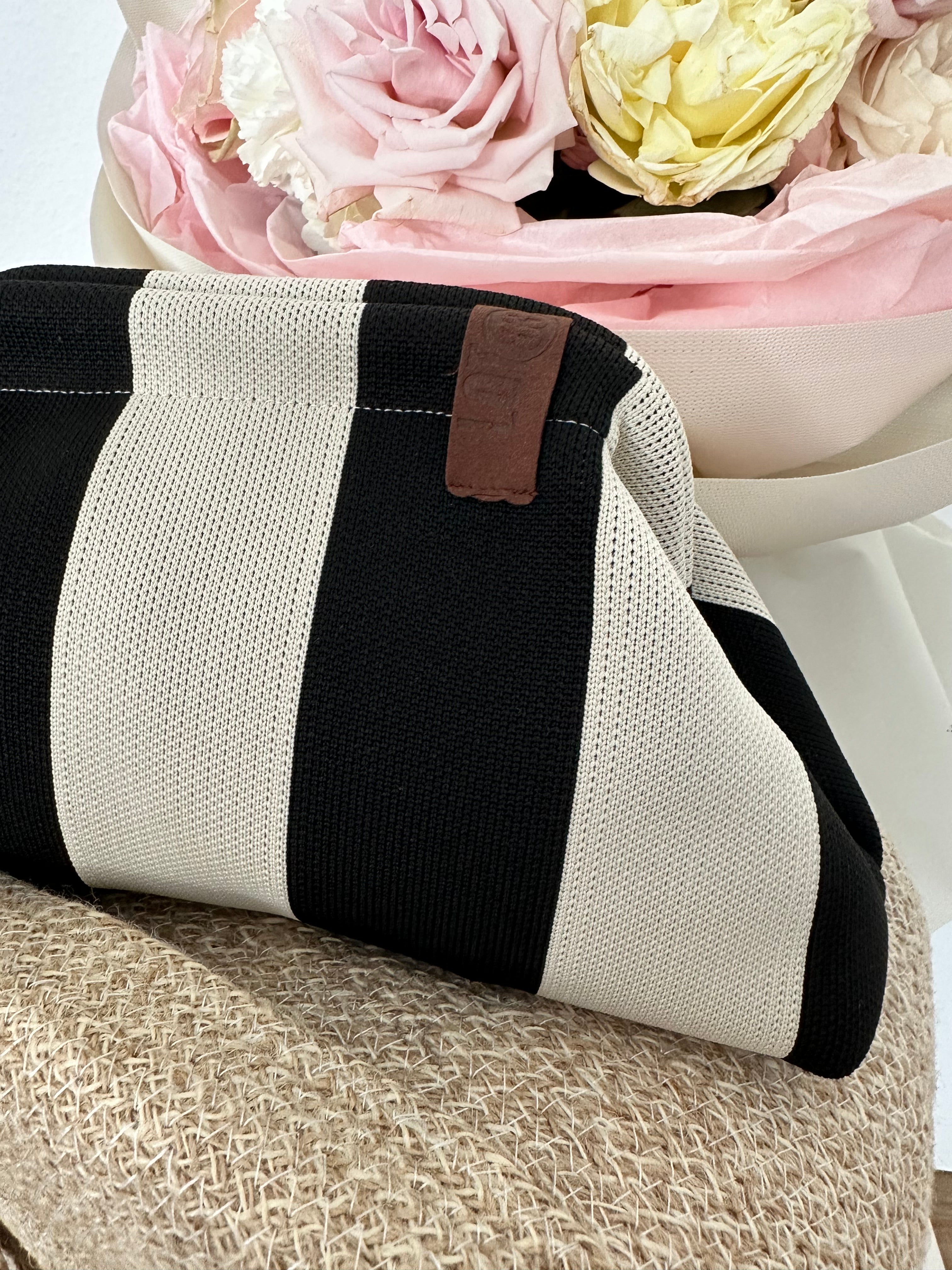 (Clutch, kleine Tasche, Kosmetiktasche