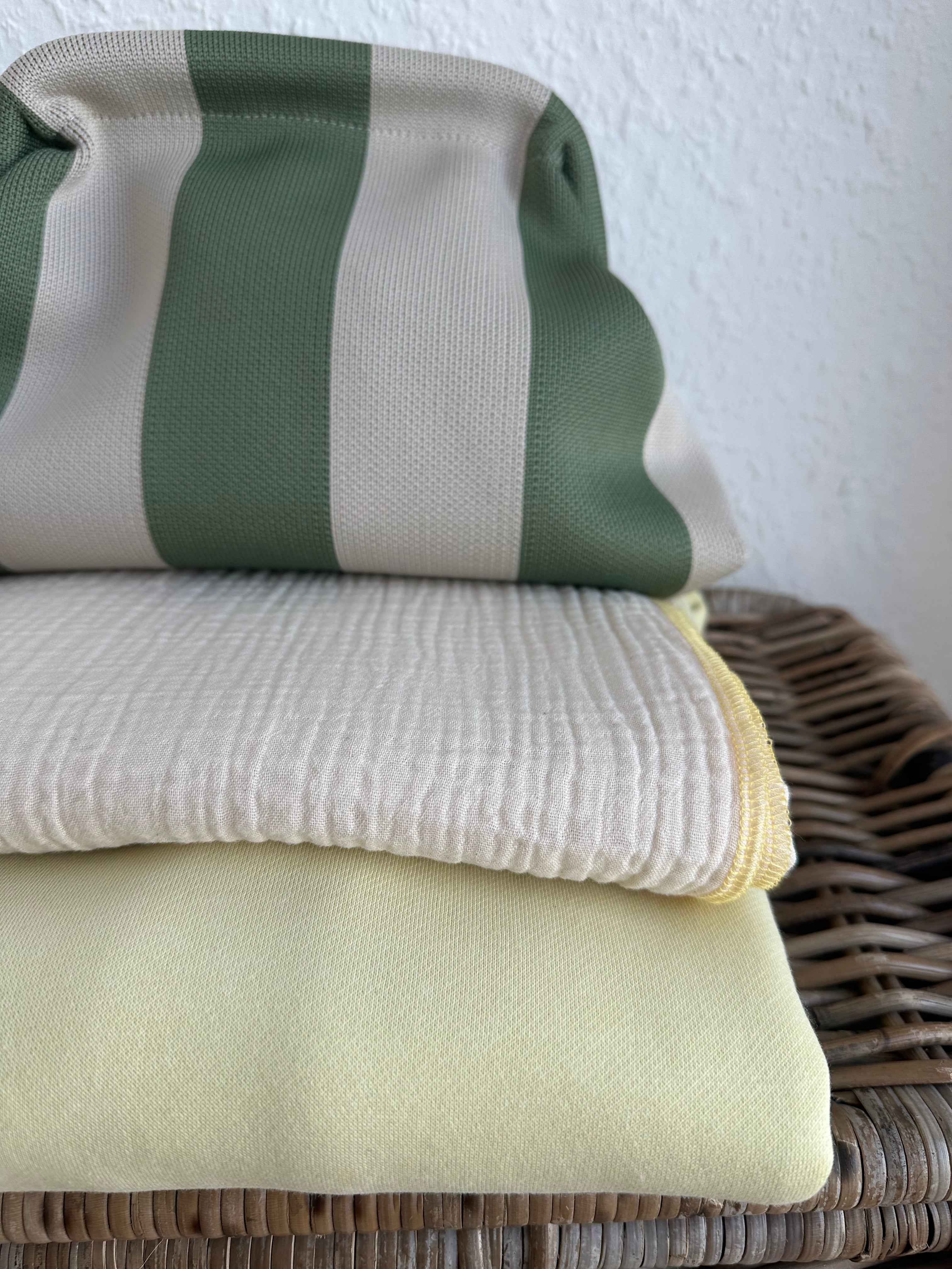 Clutch, kleine Tasche, Kosmetiktasche