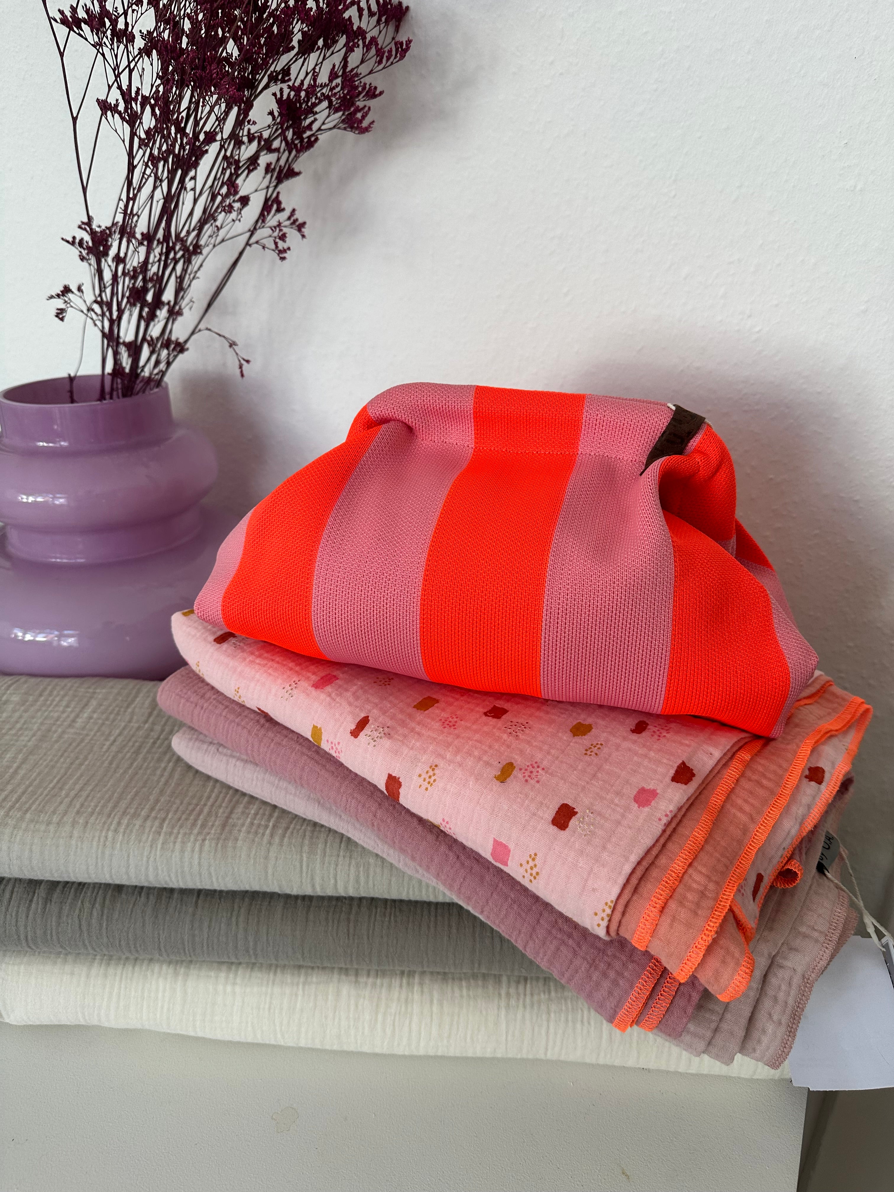 (Clutch, kleine Tasche, Kosmetiktasche