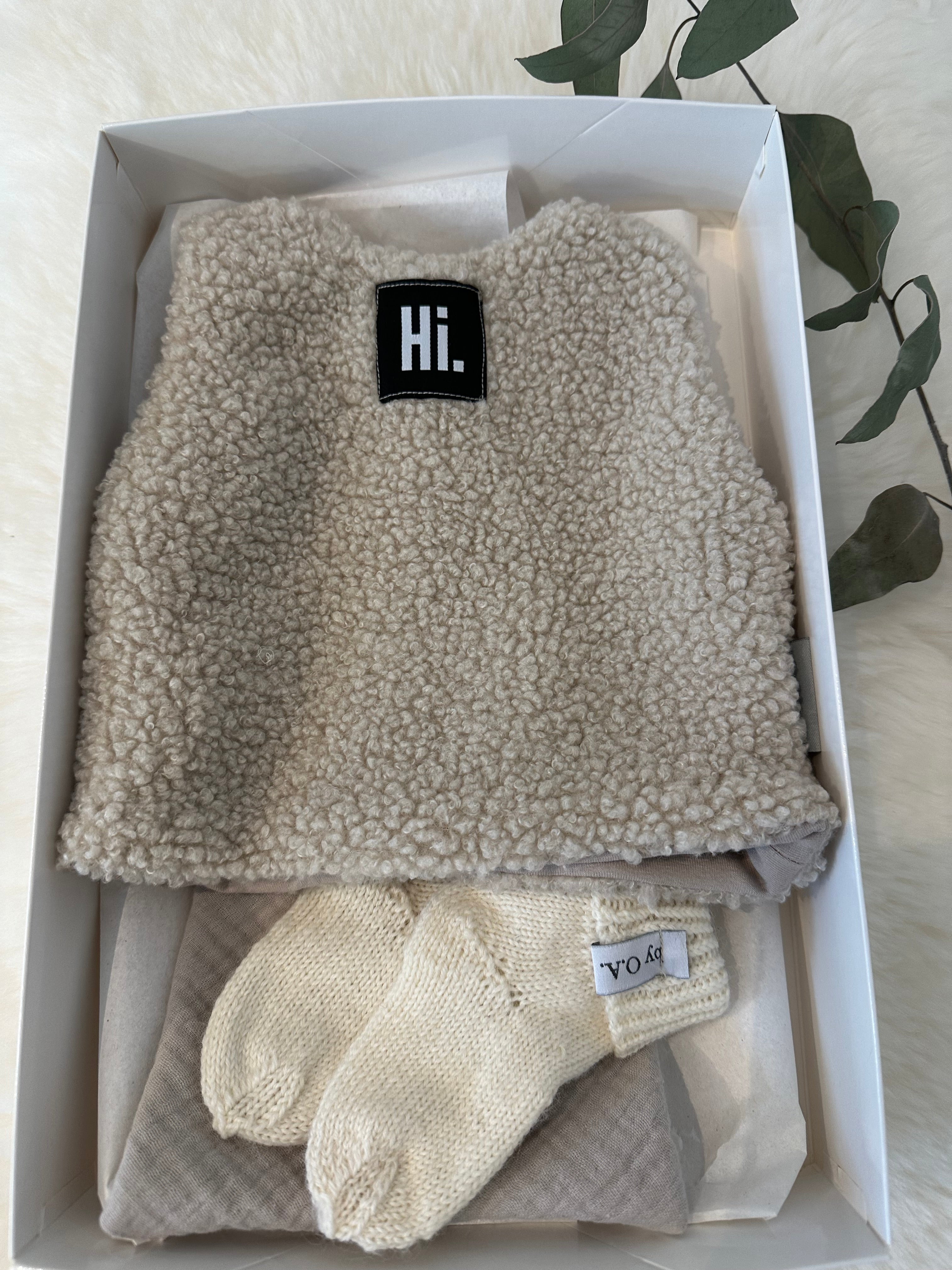 Baby Set  Teddy Weste, Baby Weste / Geschenkbox Geschenk zur Geburt