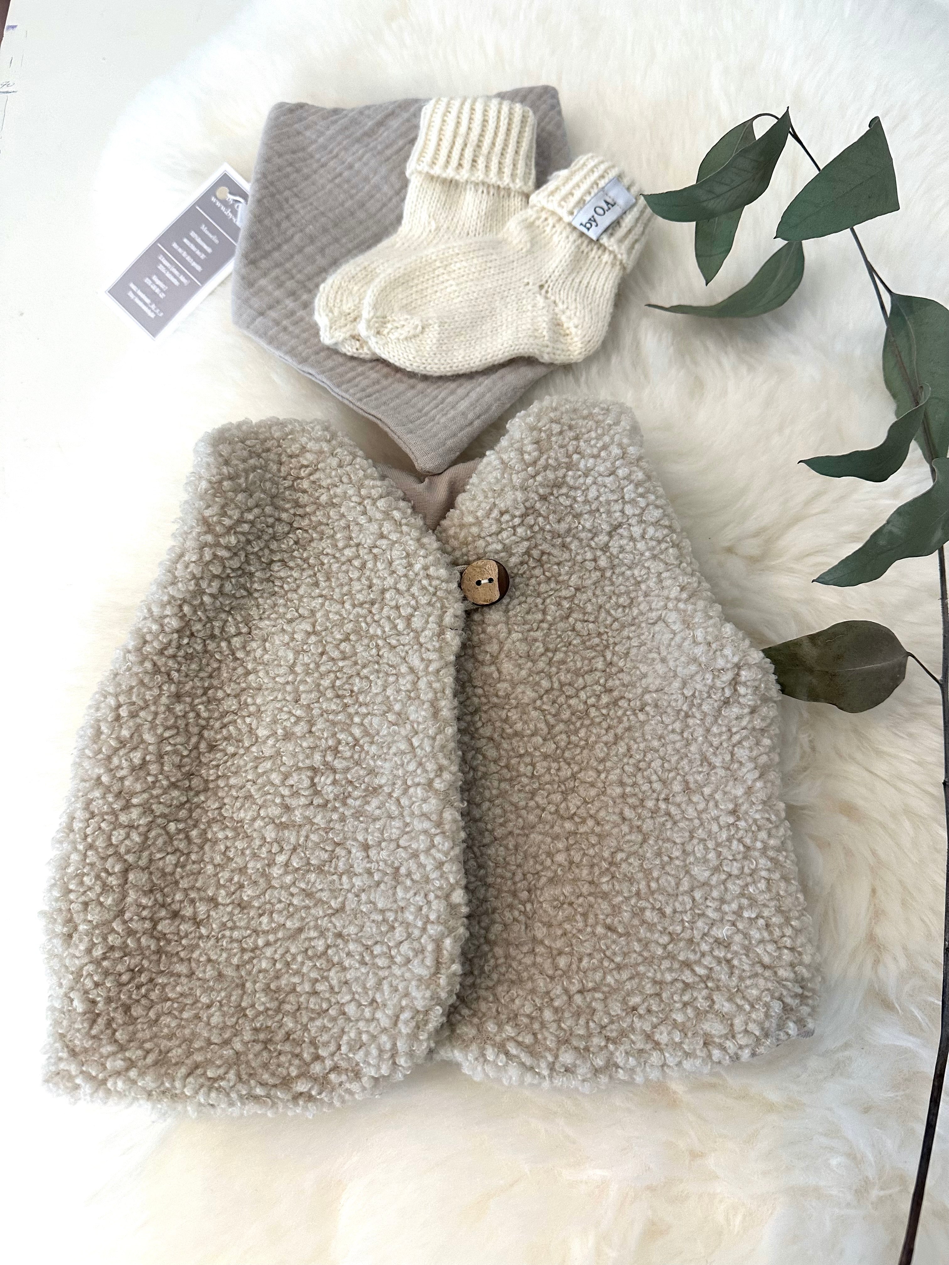 Baby Set  Teddy Weste, Baby Weste / Geschenkbox Geschenk zur Geburt